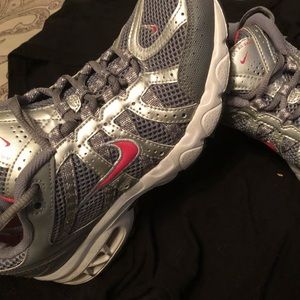 NIKE AIR MAX ASSAIL 6.5 shoes Silver/Pink